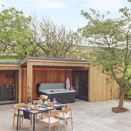 Holiday home Carn House *